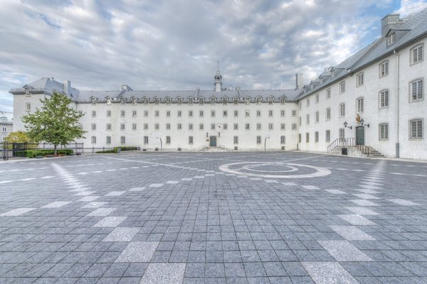 Quelle croisière propose des séminaires sur l'histoire maritime des Vikings?
